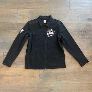 Lady Vans “Off The Wall” Women’s Jacket Sz XS Includes 11 Enamel Pins!!